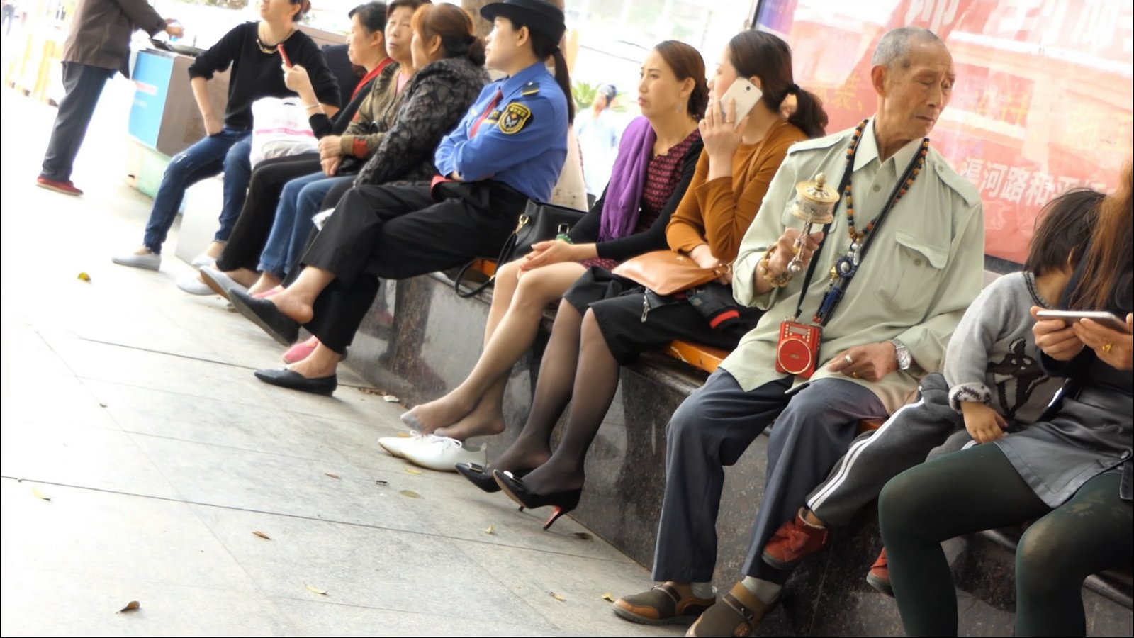 streetsnapshoep[00 00 40][20181210 223207 1]